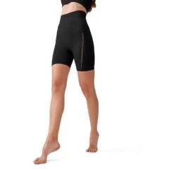 Born Living Yoga Court Serré Sunset