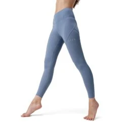 Born Living Yoga Serré Indi