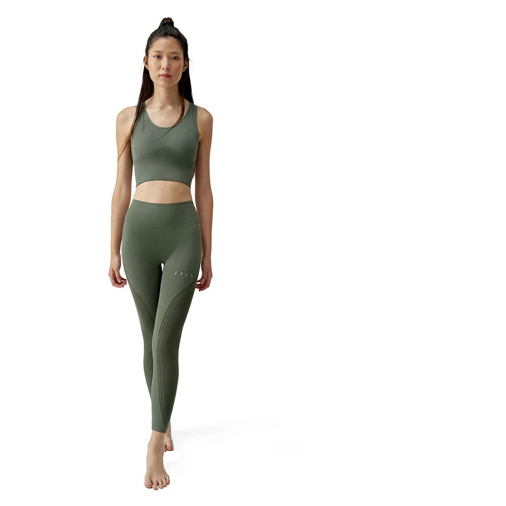 Born Living Yoga Sommet Mandira 4 Born Living Yoga Sommet Mandira – Image 4