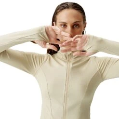 Born Living Yoga Veste Isoka 8 Born Living Yoga Veste Isoka -TRADEINN Soldes born living yoga veste isoka 3